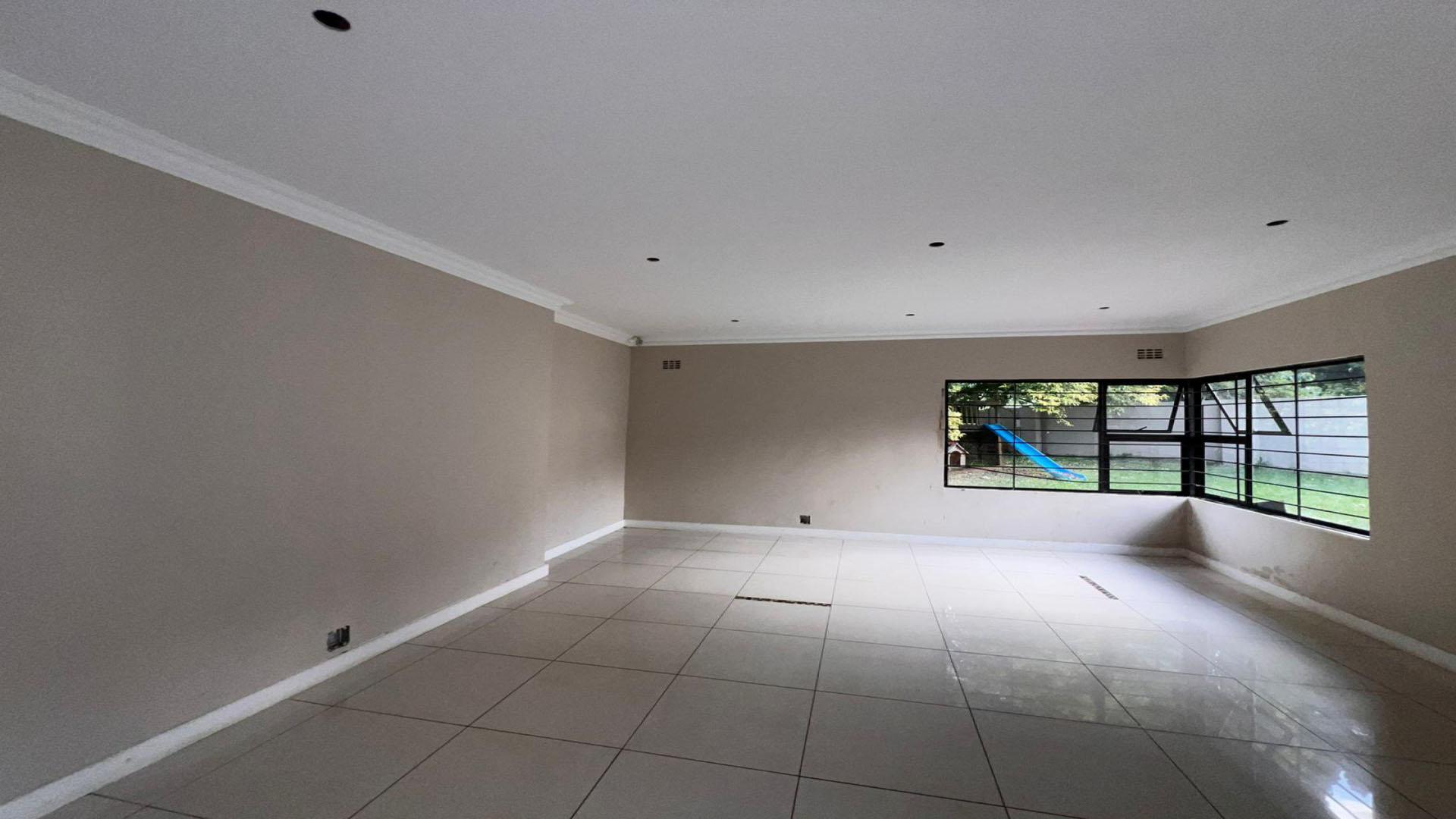 Lounges of property in Blackridge