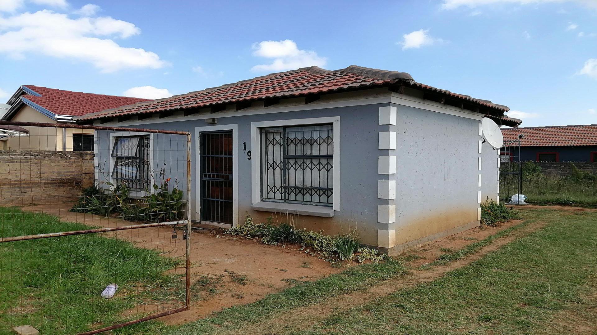 Front View of property in Vanderbijlpark