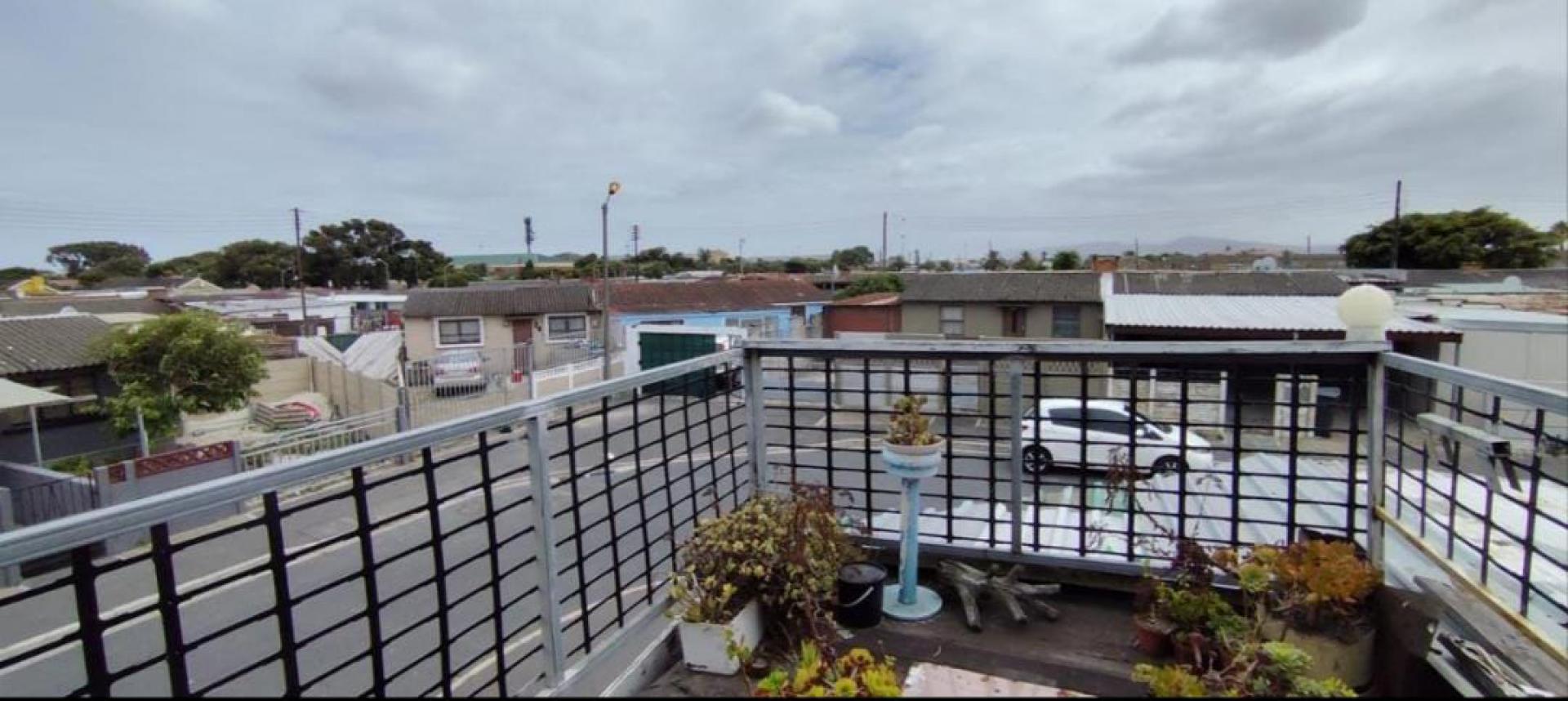  of property in Manenberg