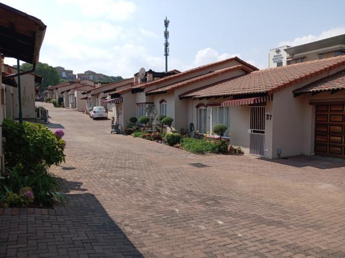 2 Bedroom Simplex for Sale For Sale in Mulbarton - MR707743