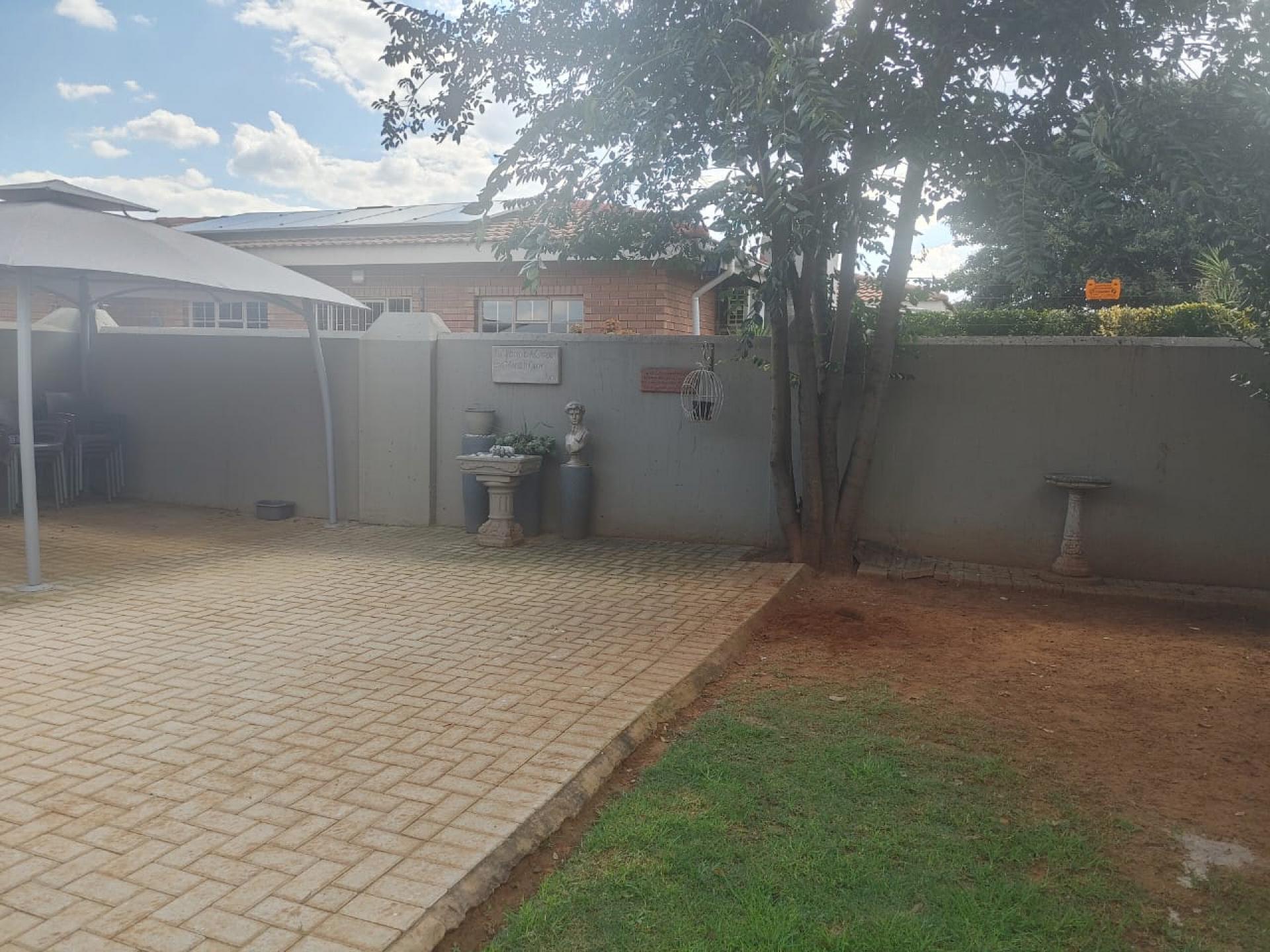  of property in Kookrus