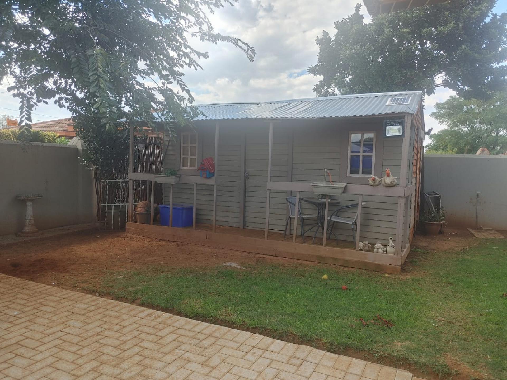  of property in Kookrus