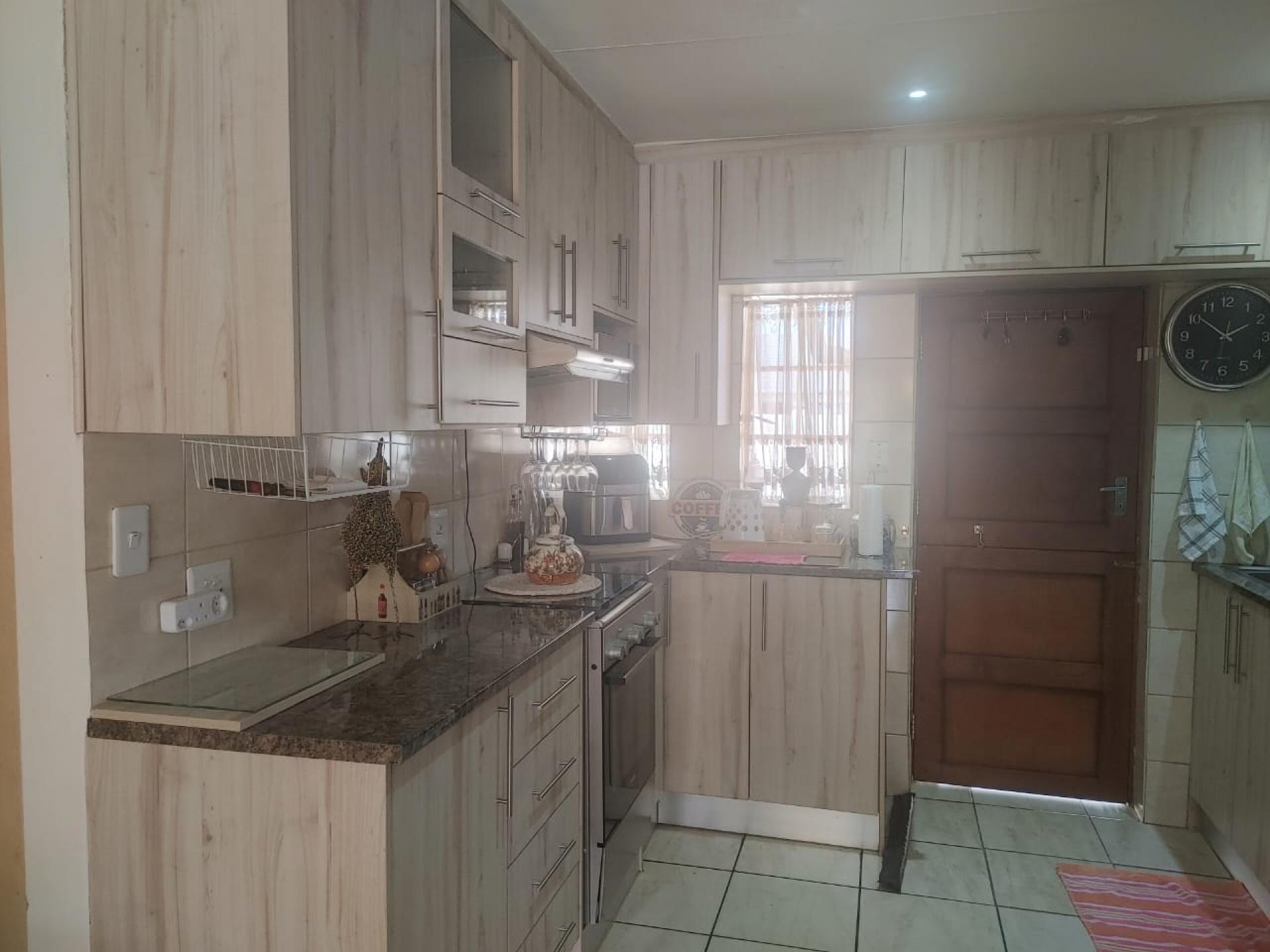  of property in Kookrus