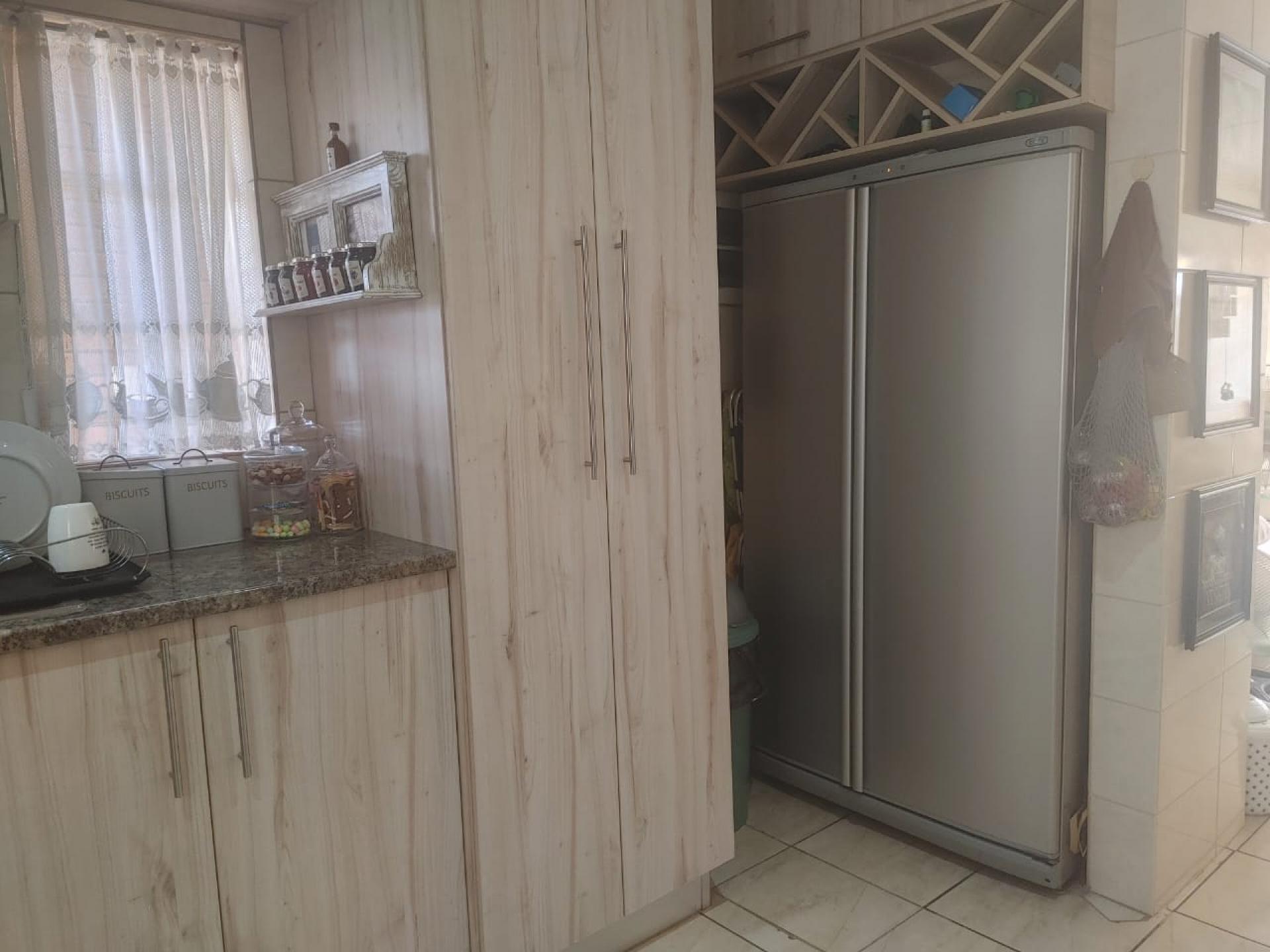  of property in Kookrus