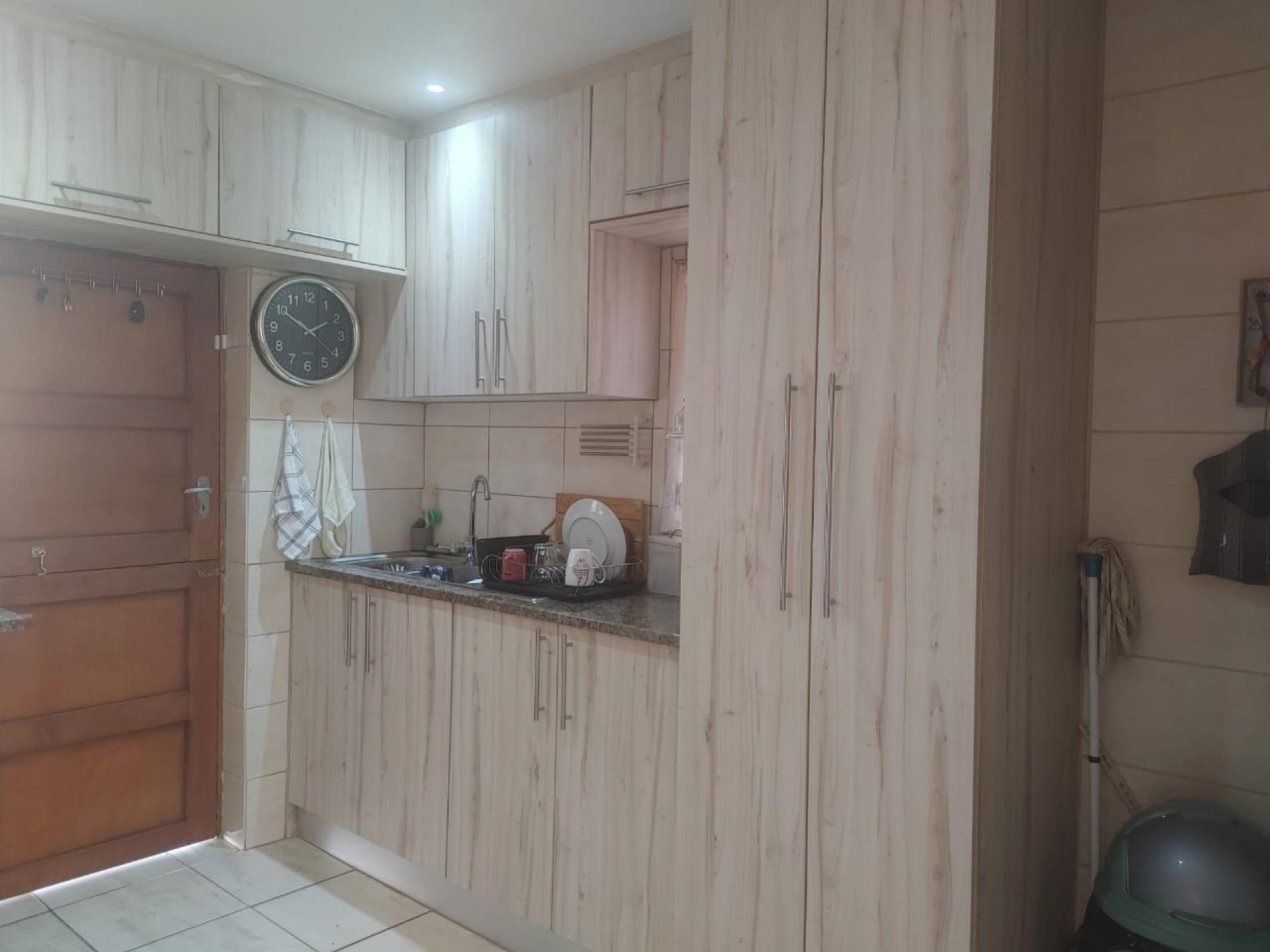  of property in Kookrus