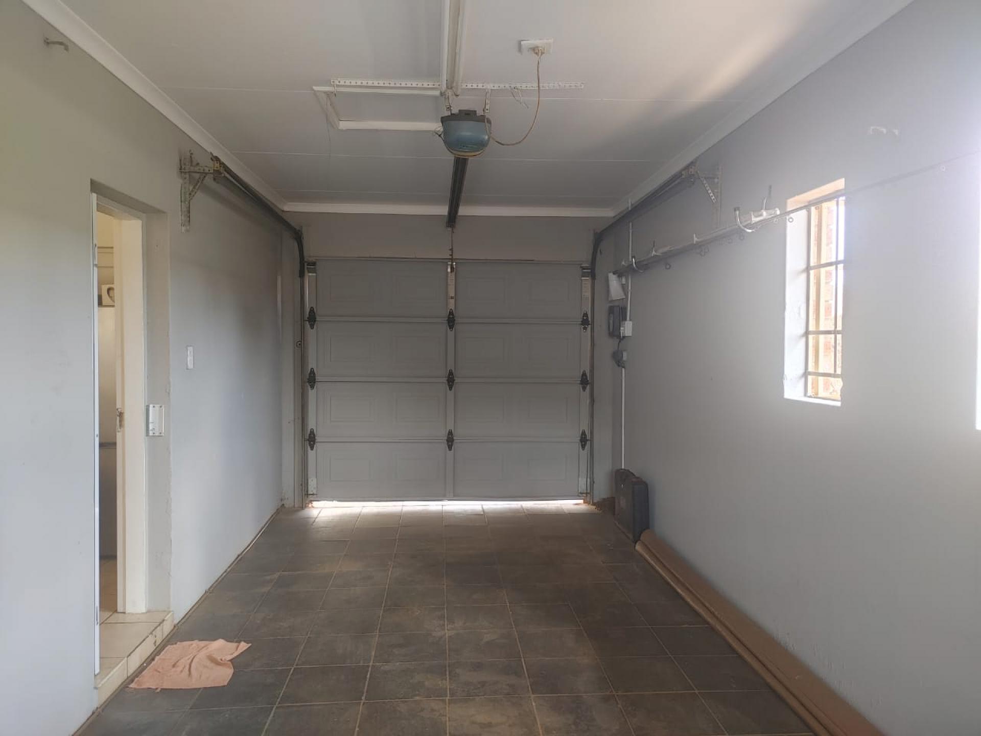  of property in Kookrus