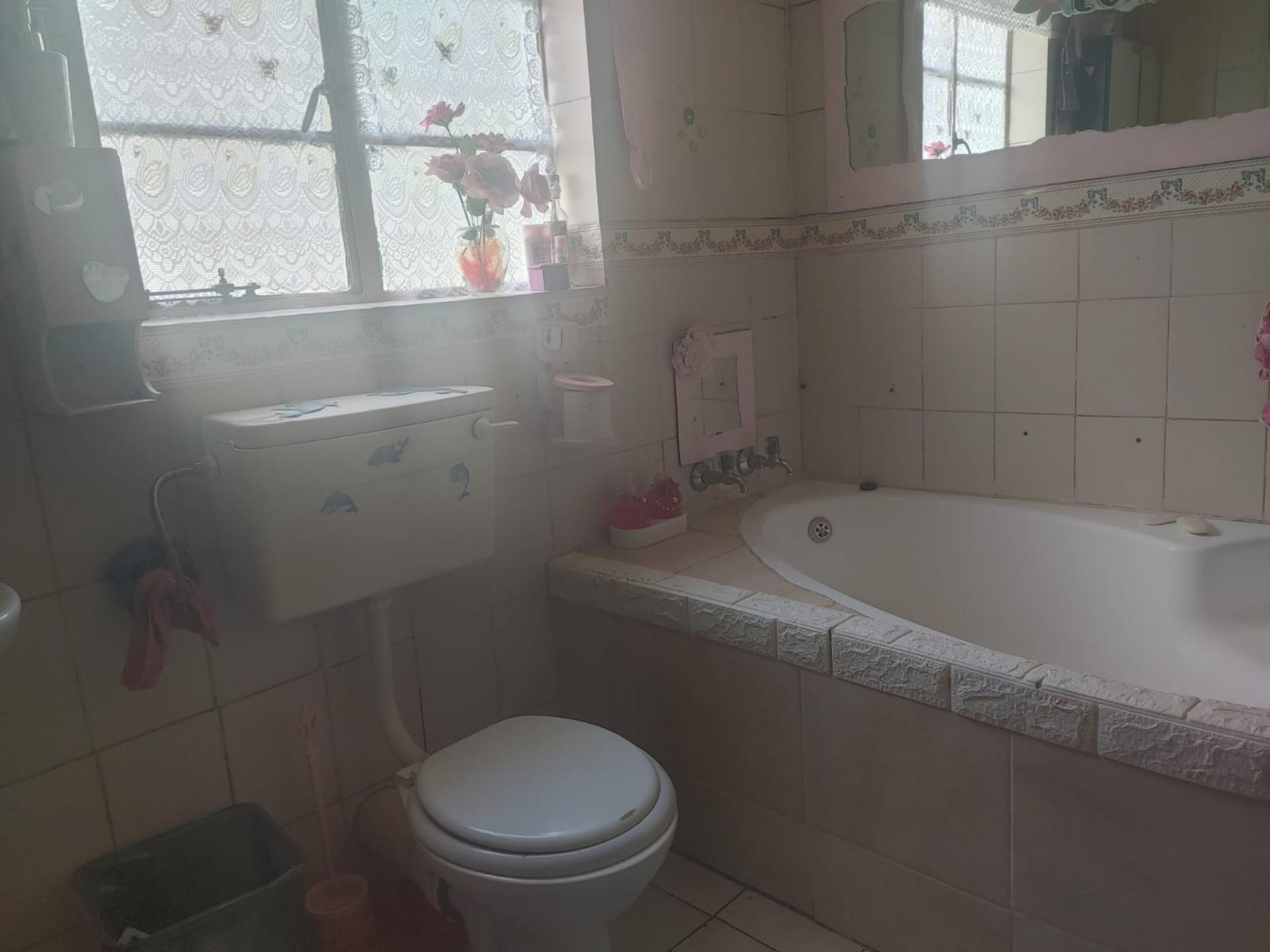  of property in Kookrus