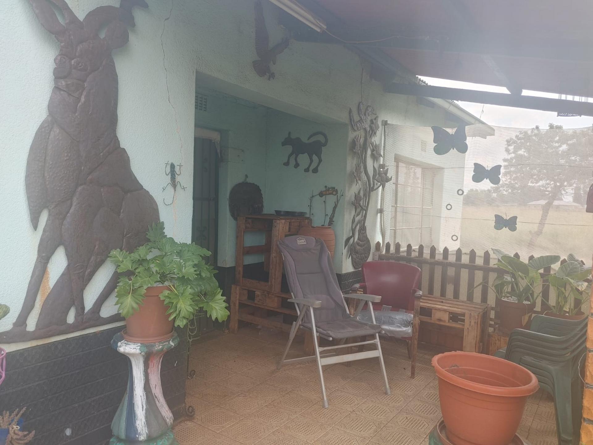  of property in Kookrus