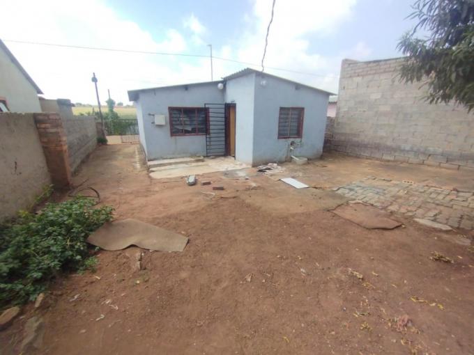 2 Bedroom House for Sale For Sale in Thulani - MR707764
