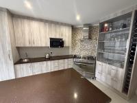  of property in Helderkruin