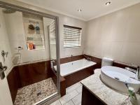  of property in Helderkruin