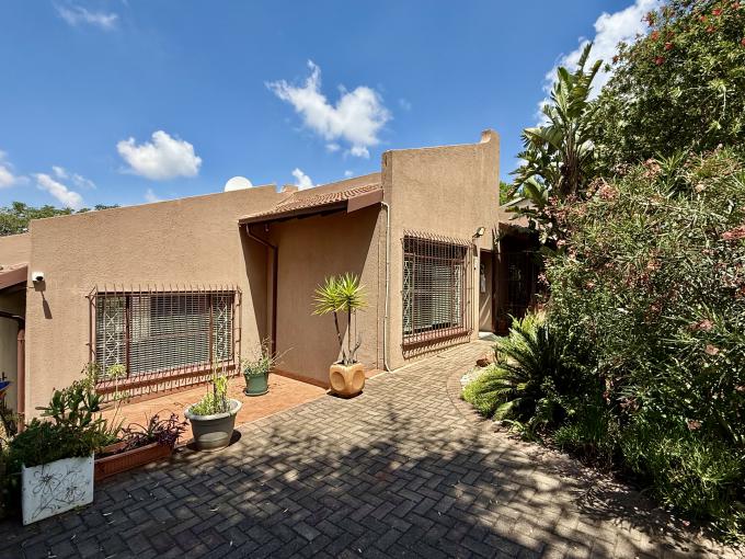 3 Bedroom Freehold Residence for Sale For Sale in Kenmare - MR707776