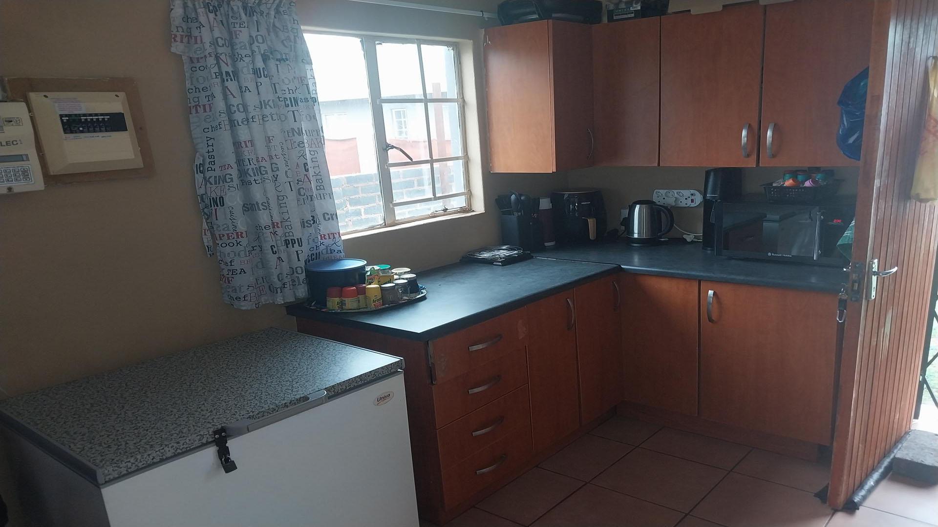 Kitchen of property in Kathu