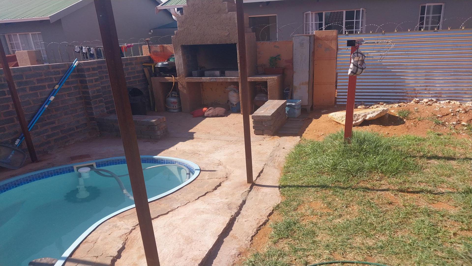 Swimming Pool of property in Kathu