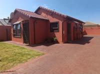  of property in Roodekop