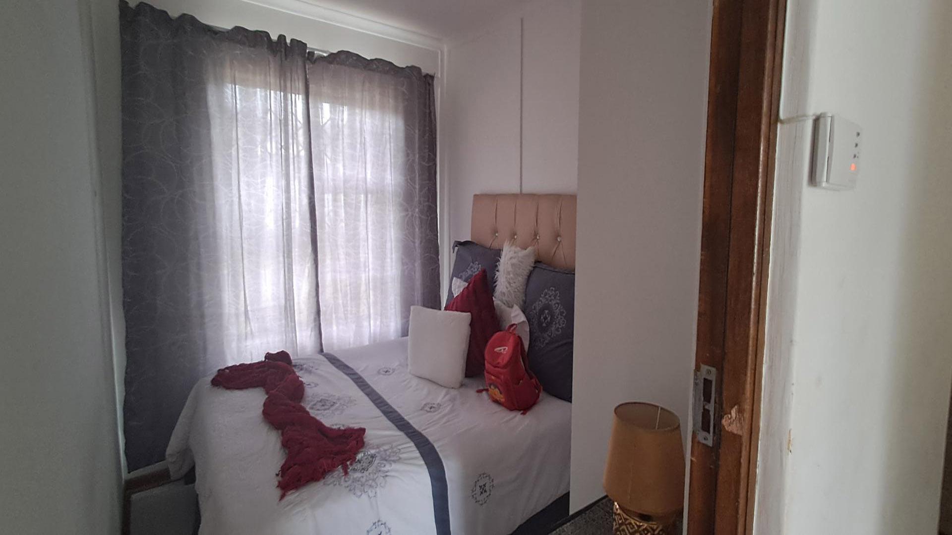 Bed Room 3 of property in King Williams Town