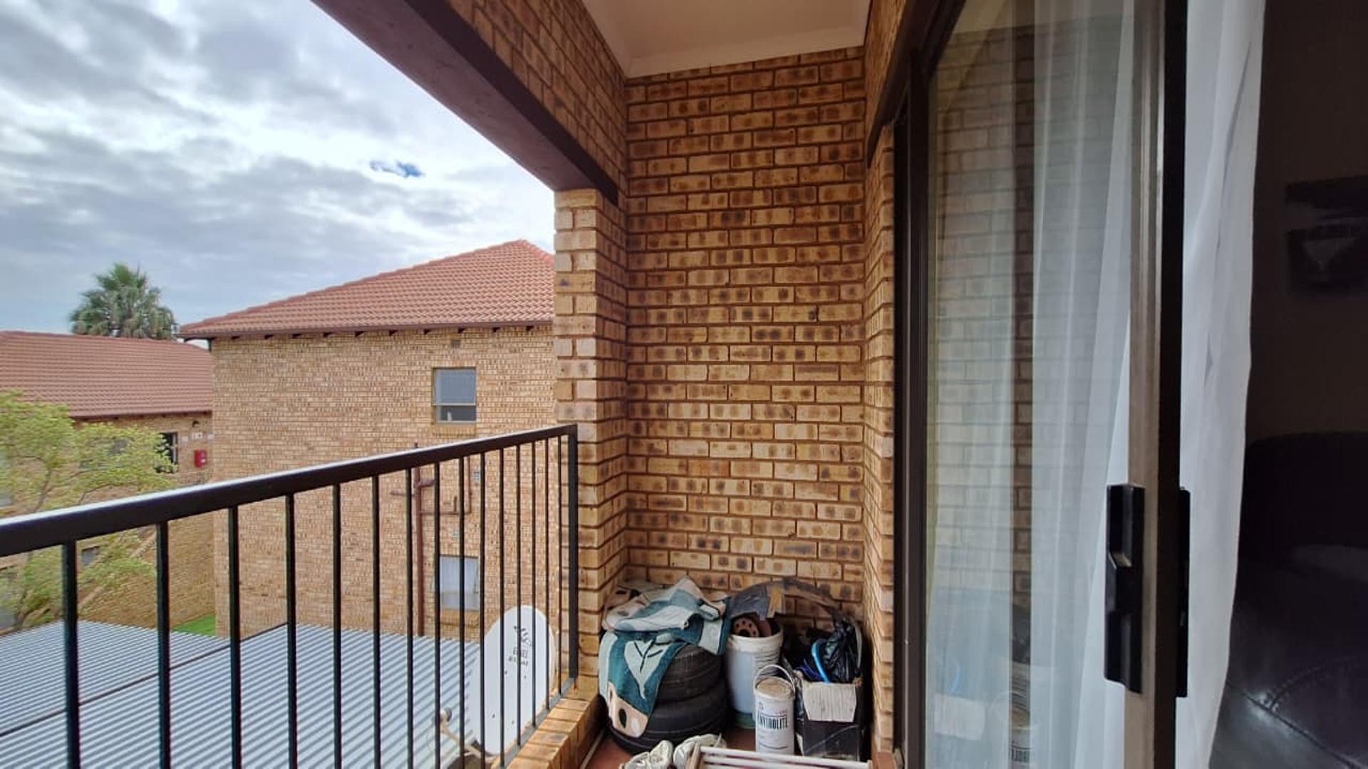 Balcony - 6 square meters of property in Amorosa