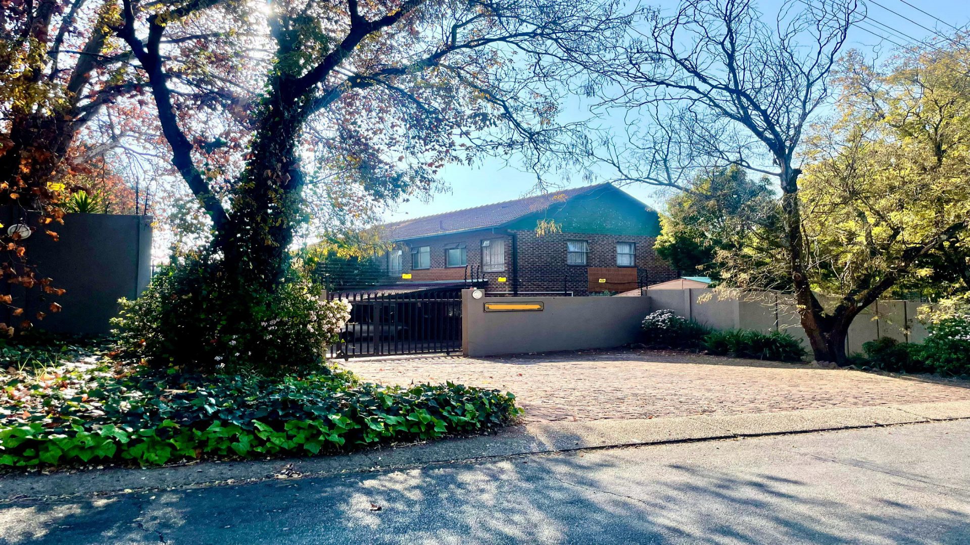 Front View of property in Eldoraigne