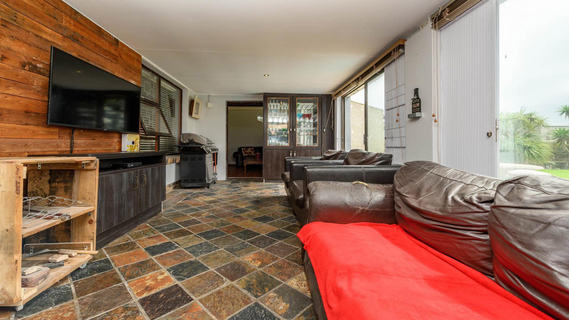 Braai Area of property in Sherwood - PE