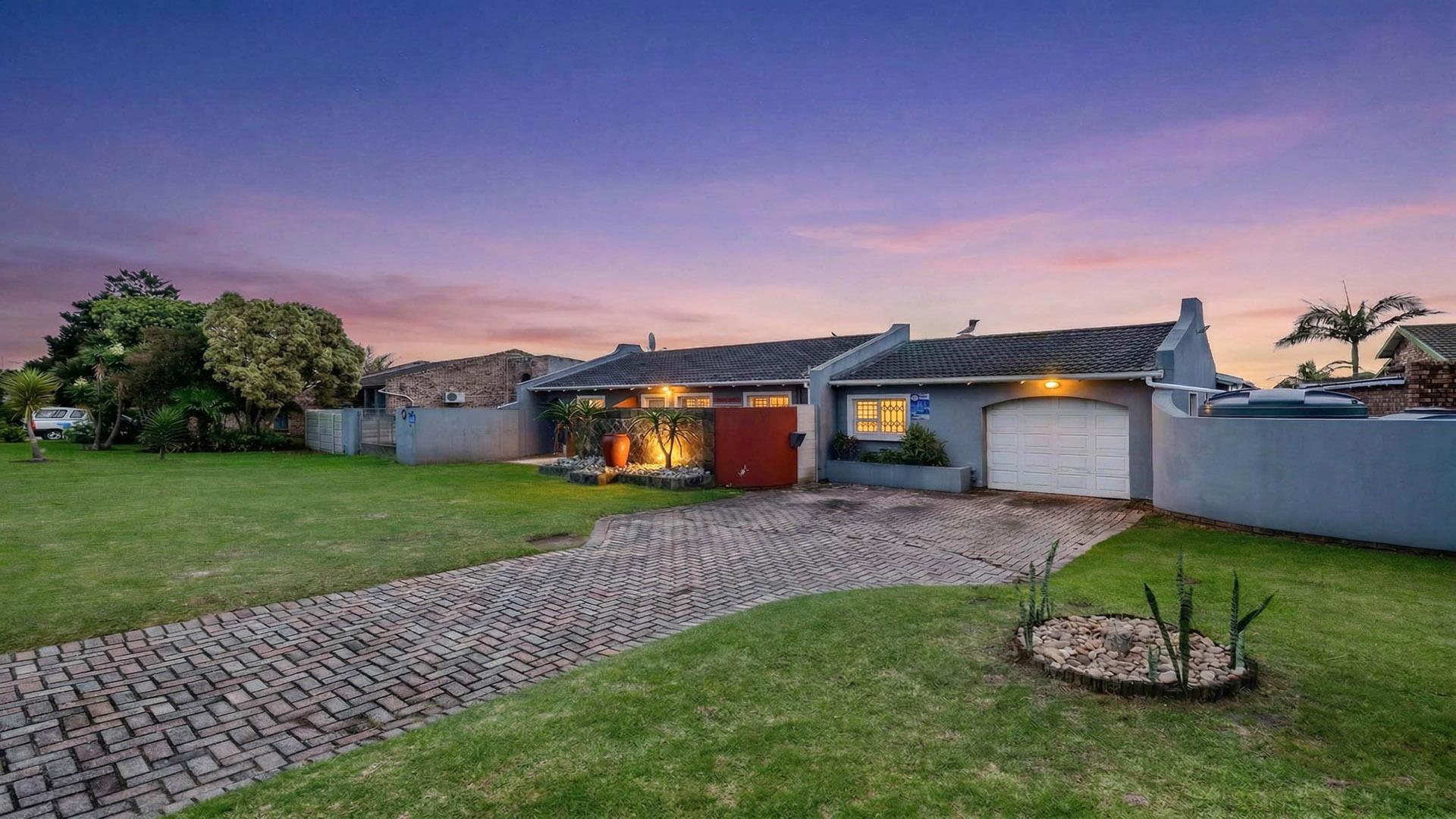 Front View of property in Sherwood - PE