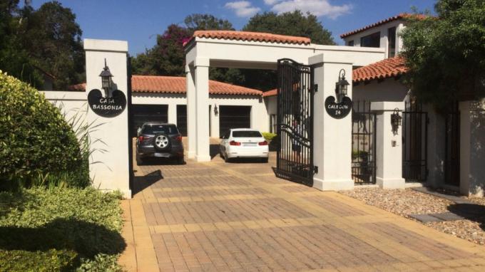 FNB SIE Sale In Execution 5 Bedroom House for Sale in Northcliff - MR707821