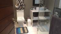 Bathroom 1 of property in Northcliff