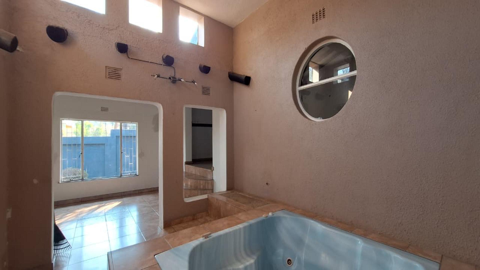 Entertainment - 51 square meters of property in Wilropark