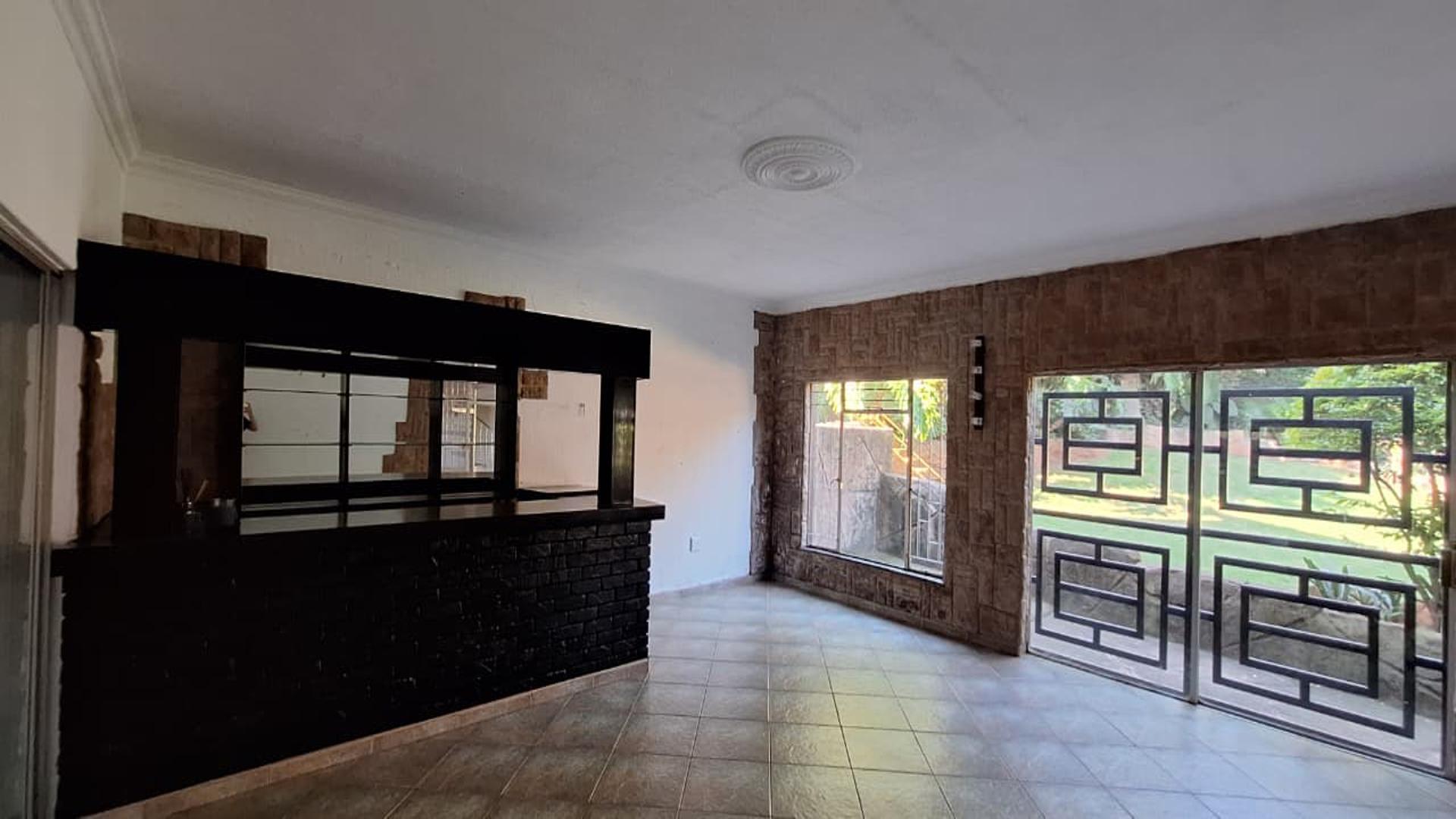 Entertainment - 51 square meters of property in Wilropark