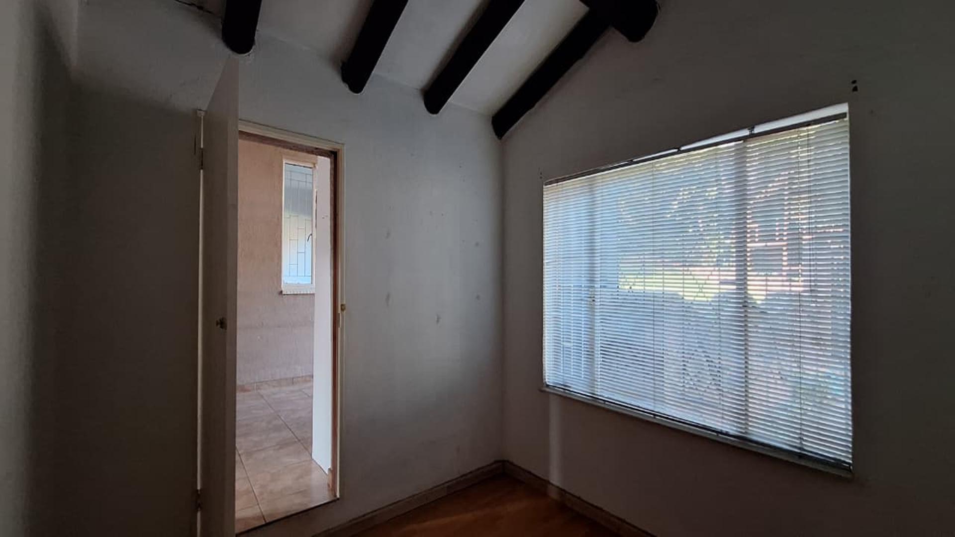 Spaces - 11 square meters of property in Wilropark
