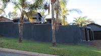 Front View of property in Wilropark