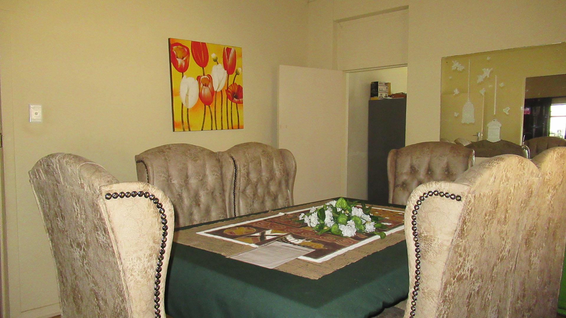 Dining Room - 19 square meters of property in Newlands - JHB