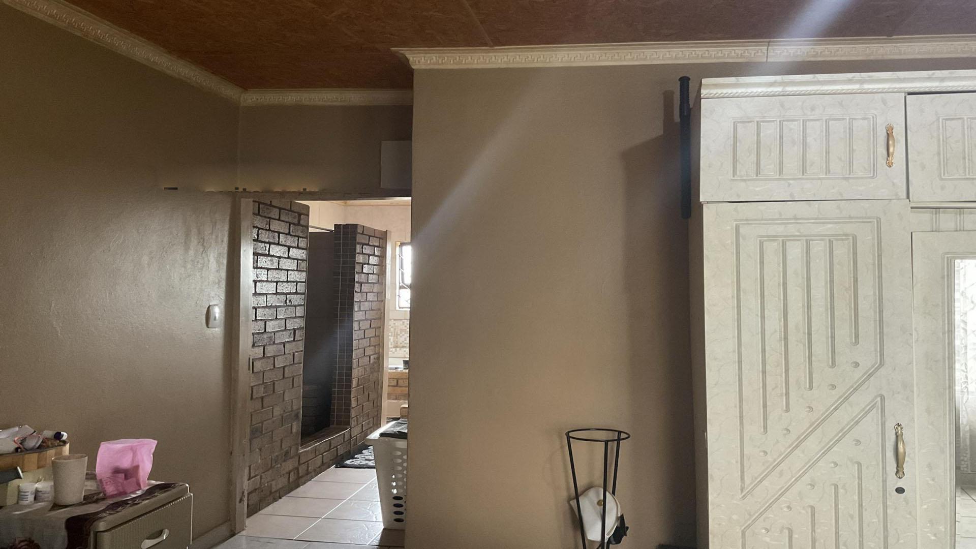 Main Bedroom of property in Ennerdale