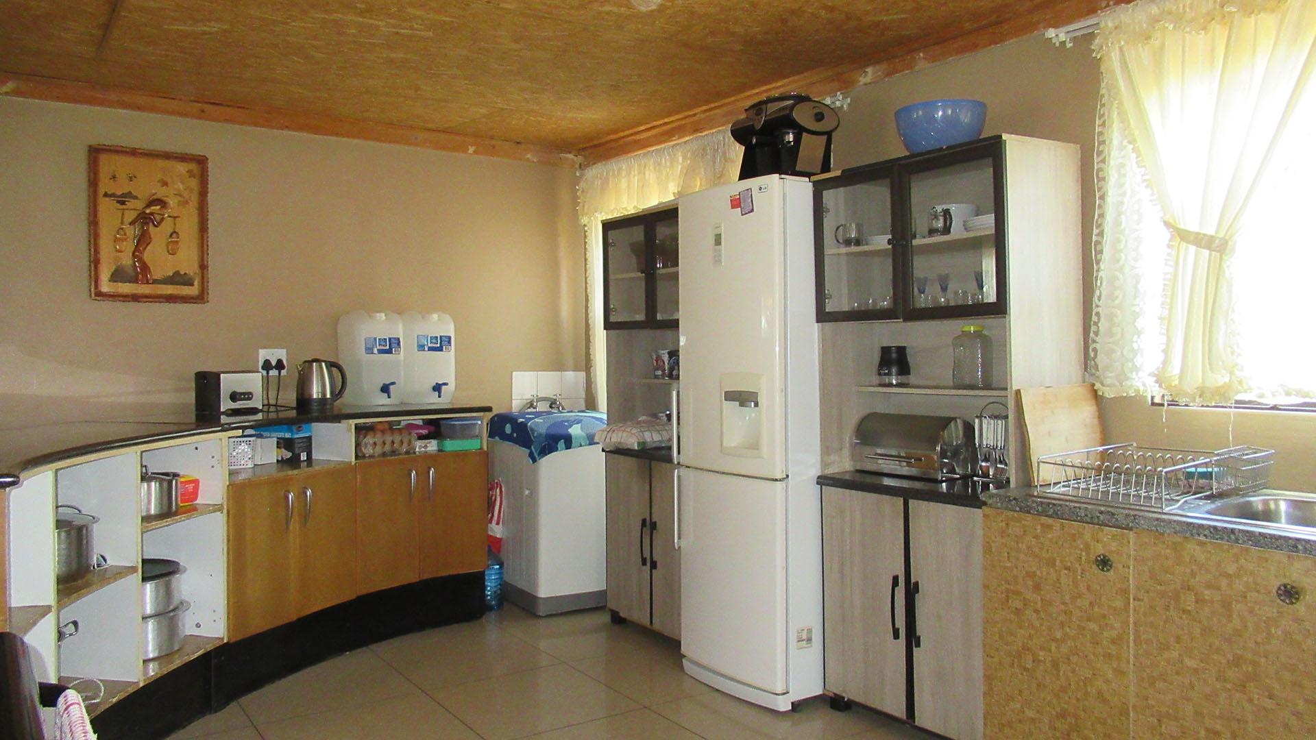 Kitchen - 23 square meters of property in Ennerdale