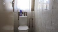 Bathroom 2 - 2 square meters of property in Ennerdale