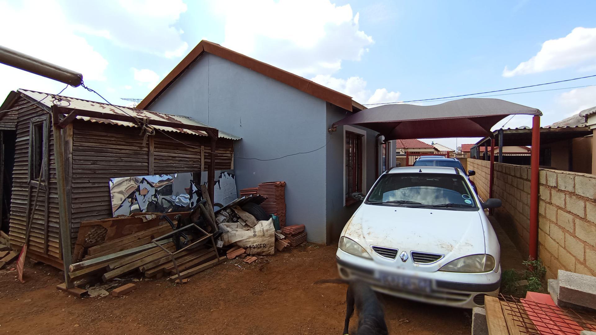 Backyard of property in Soshanguve