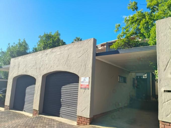 3 Bedroom Simplex for Sale For Sale in Bloemfontein - MR707860