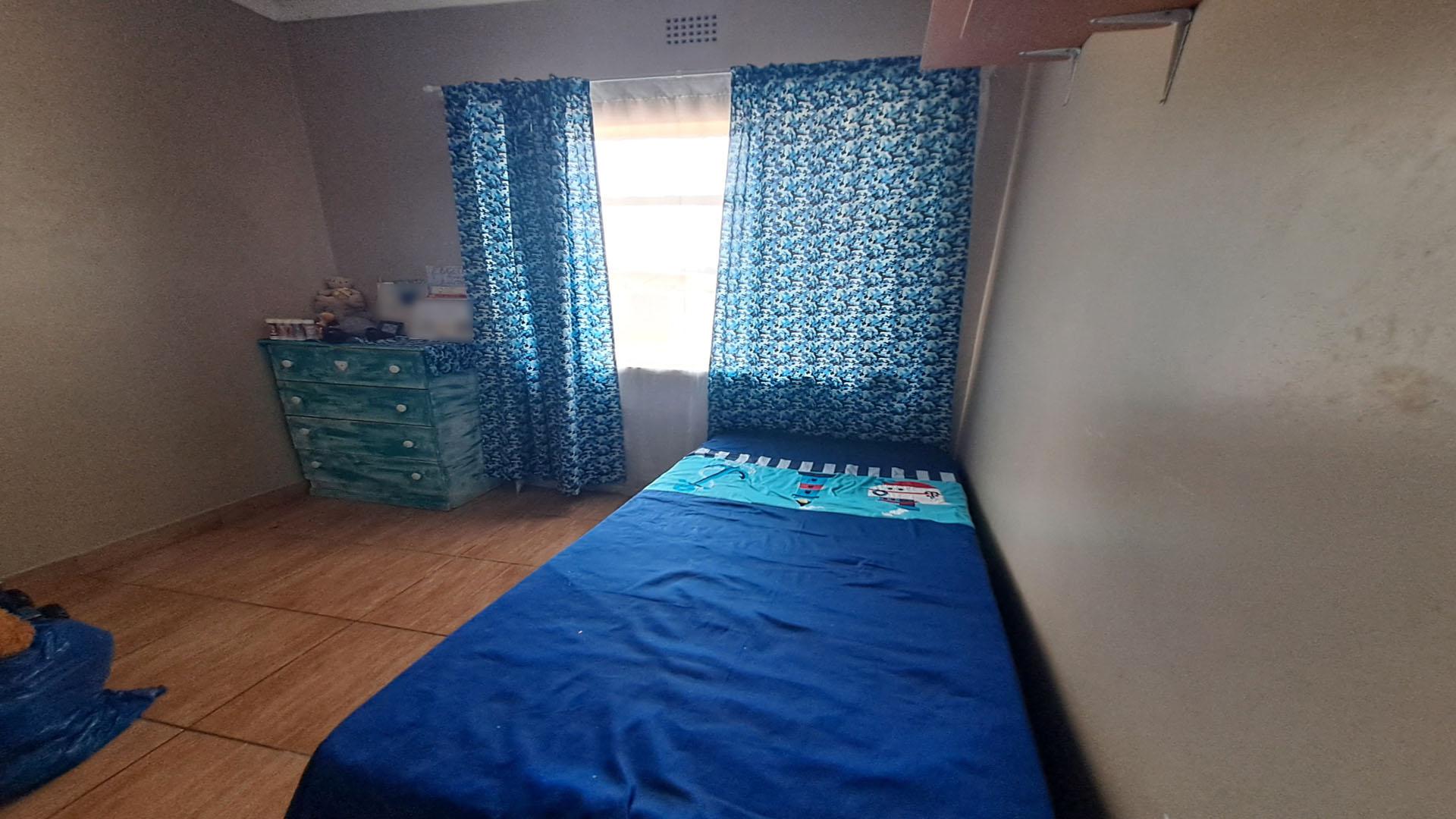 Bed Room 2 of property in Sasolburg