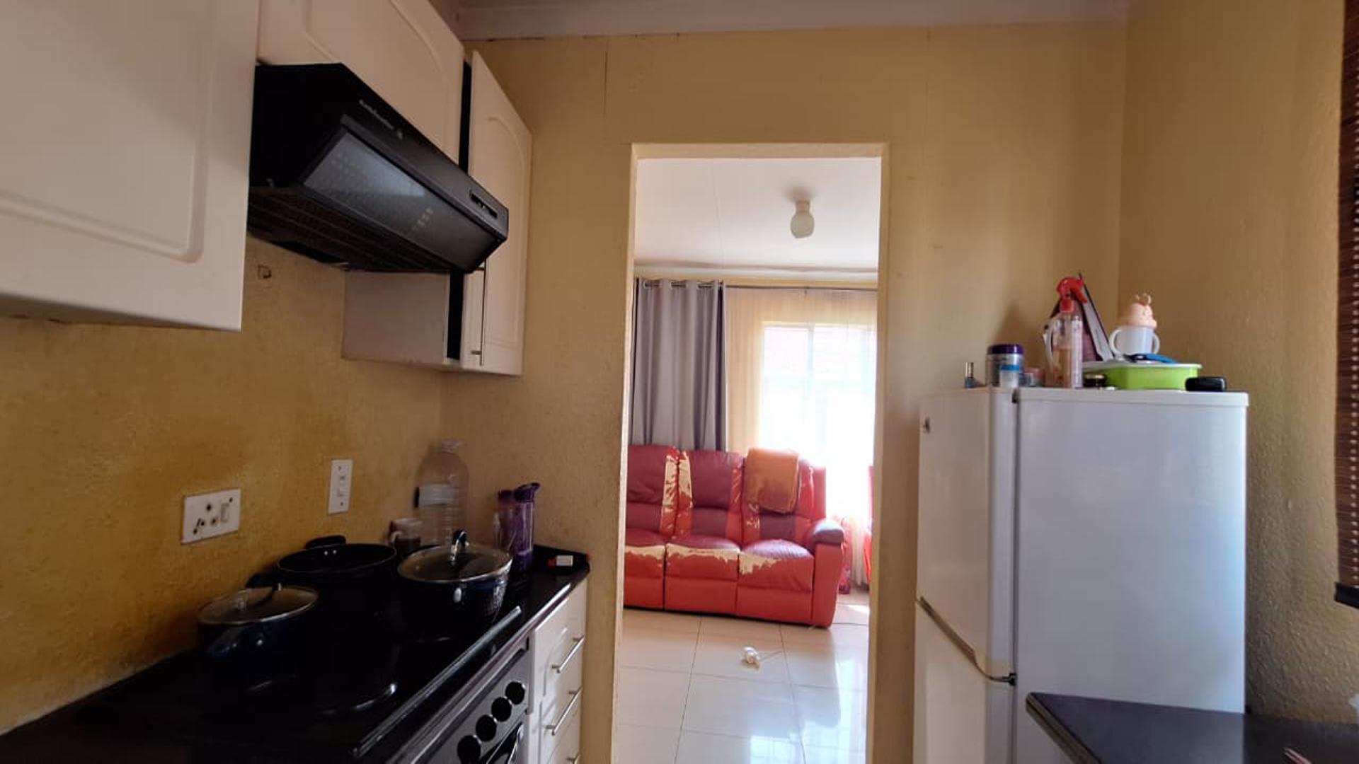 Kitchen - 7 square meters of property in Ormonde