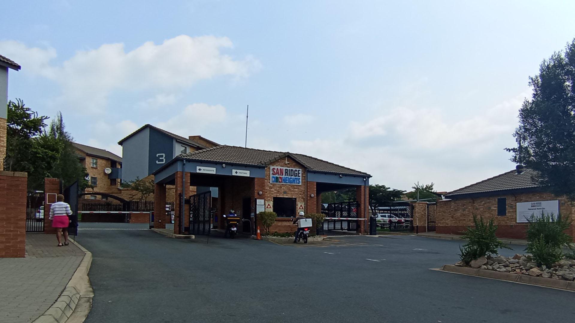 Front View of property in Erand Gardens