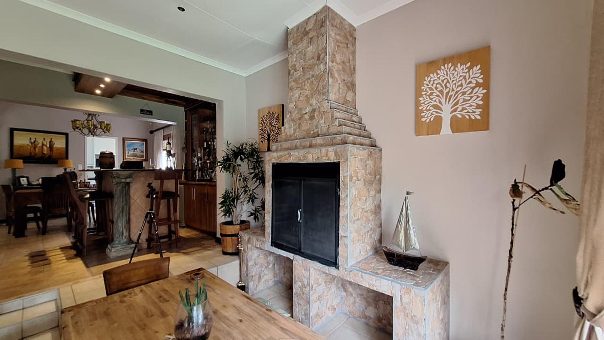 Braai Area - 19 square meters of property in Randpark Ridge