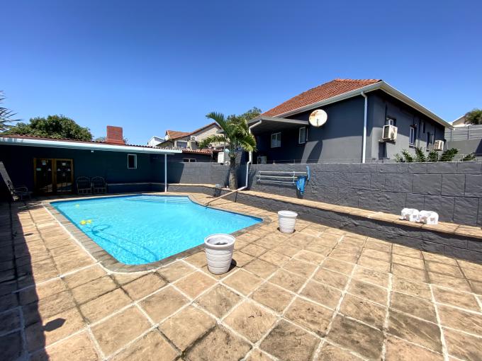 3 Bedroom House for Sale For Sale in Montclair (Dbn) - MR707952