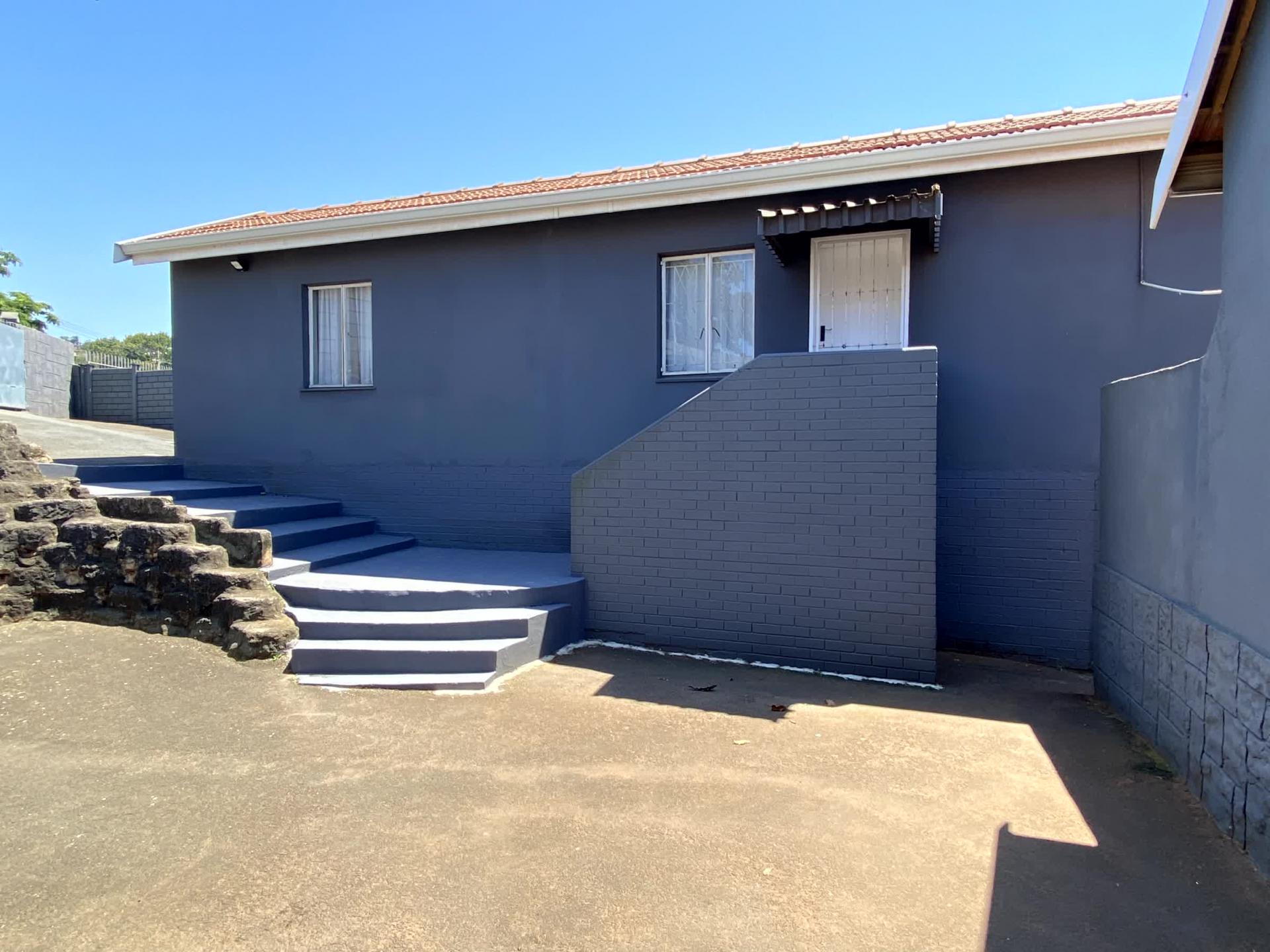  of property in Montclair (Dbn)