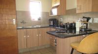 Kitchen - 7 square meters of property in Alveda