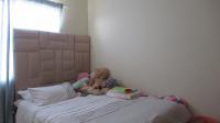 Bed Room 1 - 9 square meters of property in Alveda