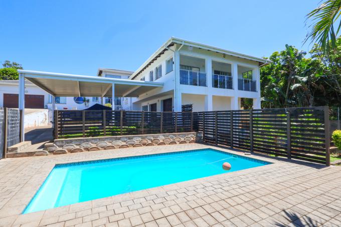 8 Bedroom Freehold Residence for Sale For Sale in Umkomaas - MR707976