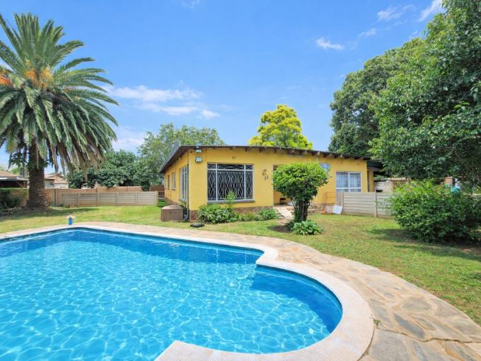 4 Bedroom House for Sale For Sale in Rensburg - MR708001