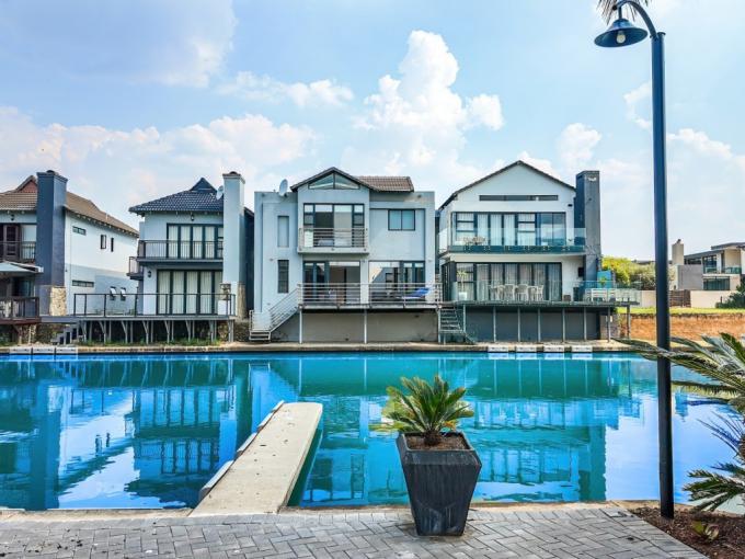 3 Bedroom House for Sale For Sale in The Islands Estate - MR708006