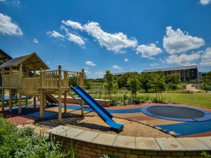 2 Bedroom Apartment to Rent in Waterkloof Ridge - Property to rent - MR708014