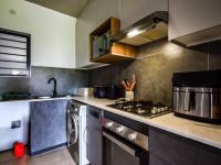  of property in Waterkloof Ridge