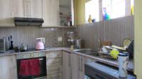 Kitchen - 8 square meters of property in Mondeor